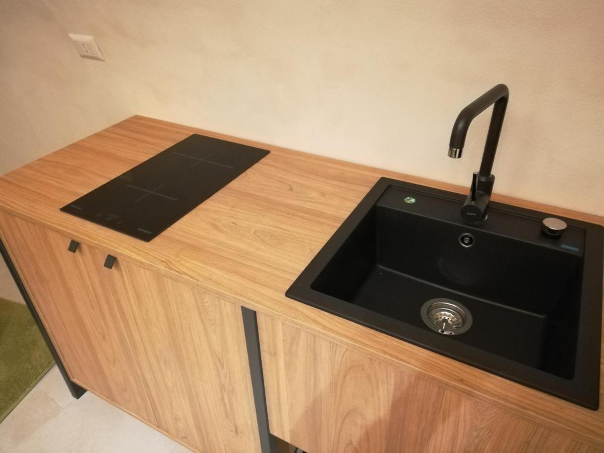 Locus Pendinelli Trani Panzió Kültér fotó