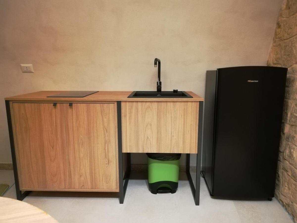 Locus Pendinelli Trani Panzió Kültér fotó