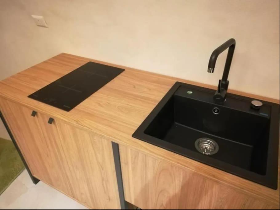 Locus Pendinelli Trani Panzió Kültér fotó